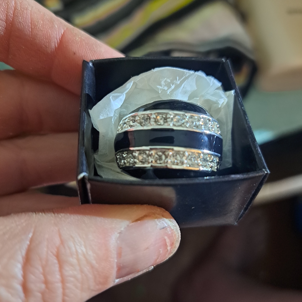 Avon Black and Silver Tone Ring